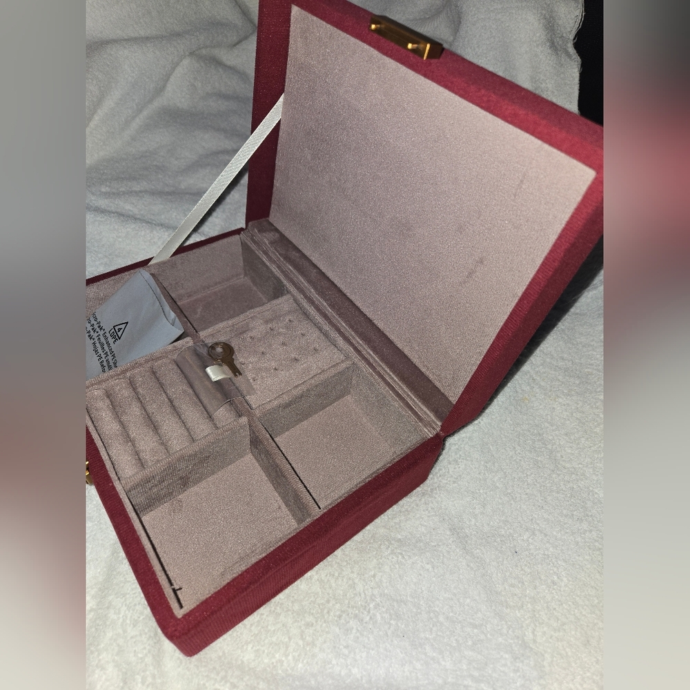 Elegant Jewelry Box